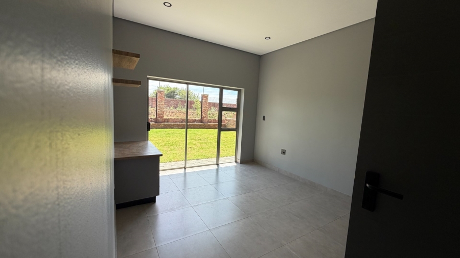  Bedroom Property for Sale in Vyfhoek A H North West